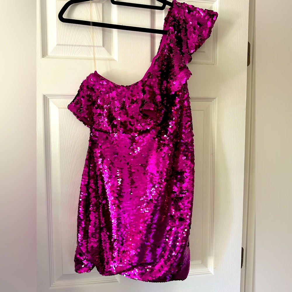 Cute, fun dress.  Perfect condition, never worn.